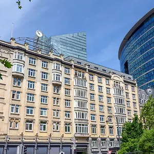 Doubletree By Hilton Brussels Hotell