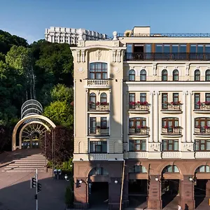 Отель Riviera House